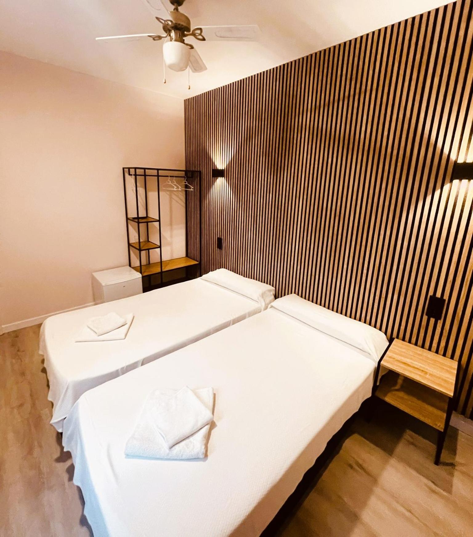Colibri Hotel Calella Exterior photo
