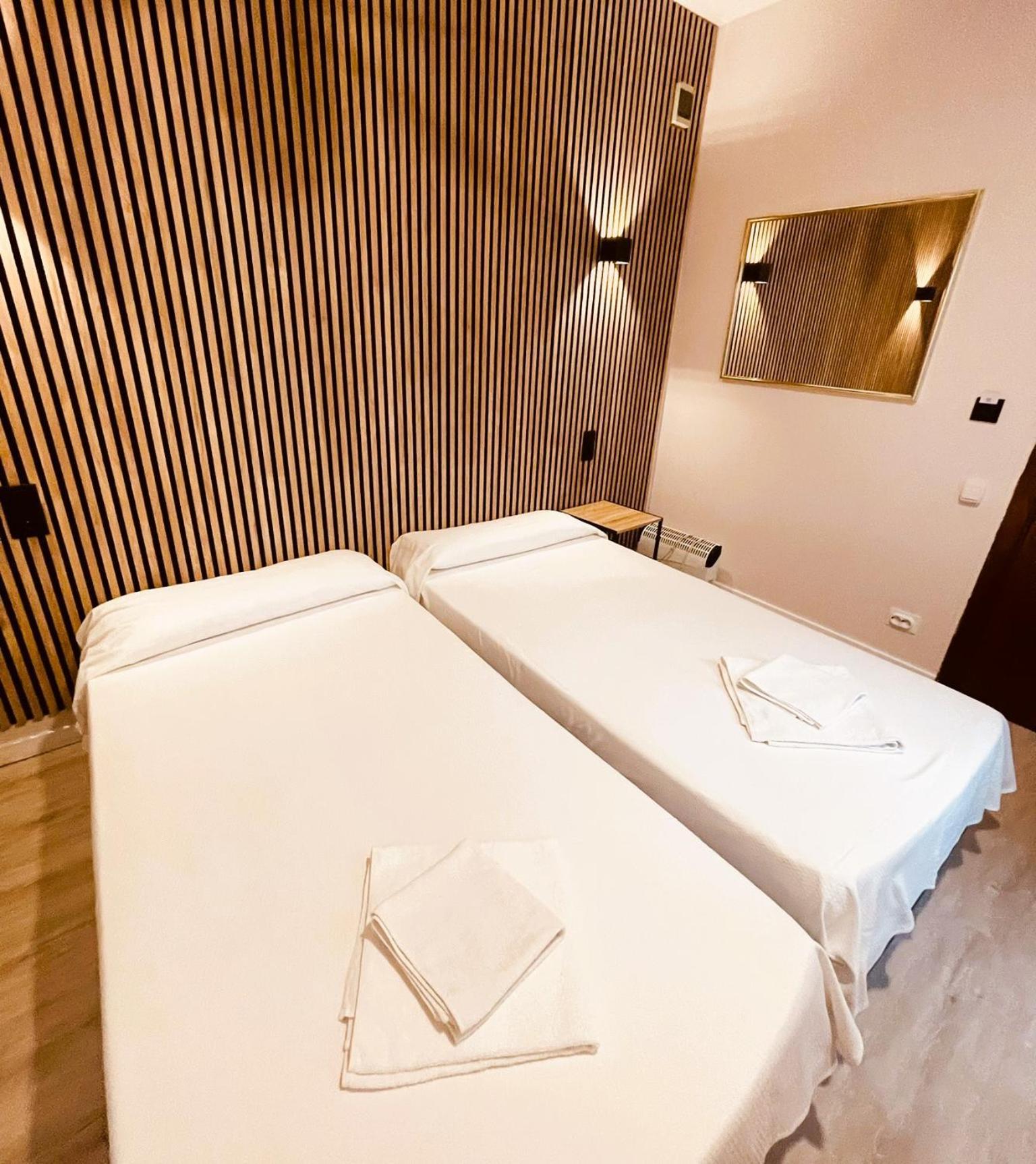 Colibri Hotel Calella Exterior photo