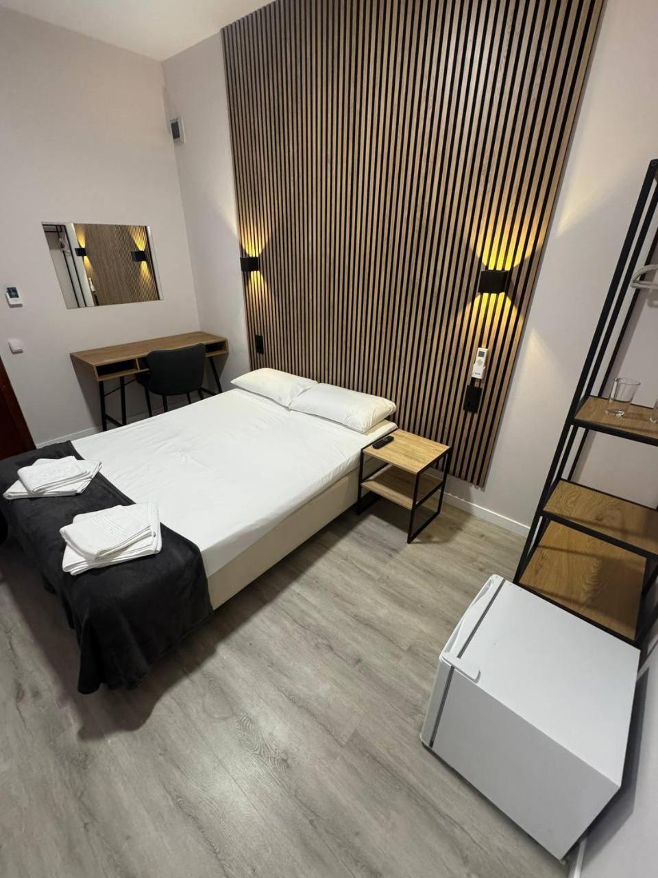 Colibri Hotel Calella Exterior photo